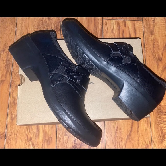 Clarks Womens Angie Pearl Leather Loafer Slip On Shoe Size 10 black NEW - Picture 9 of 9